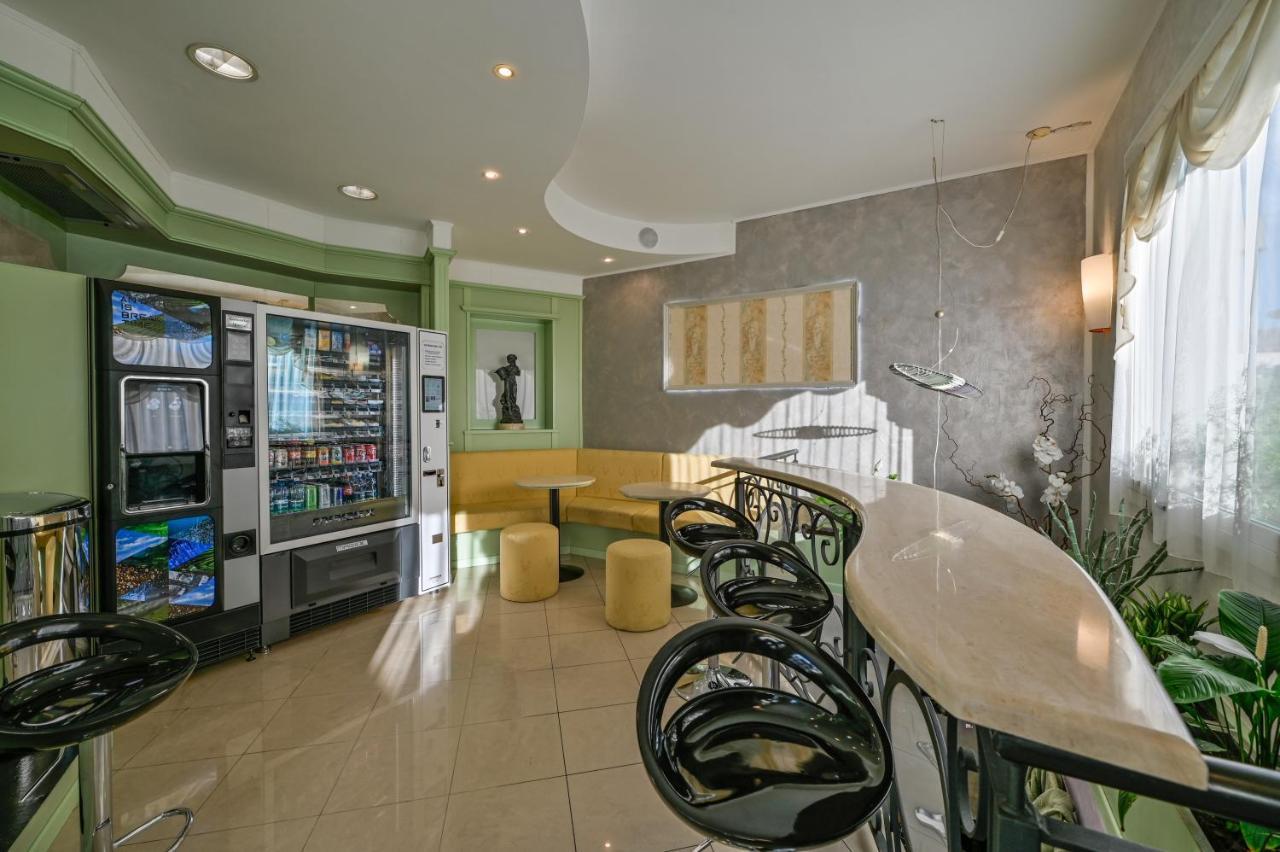New Automatic Villa Daniela San Bartolomeo al Mare Kültér fotó