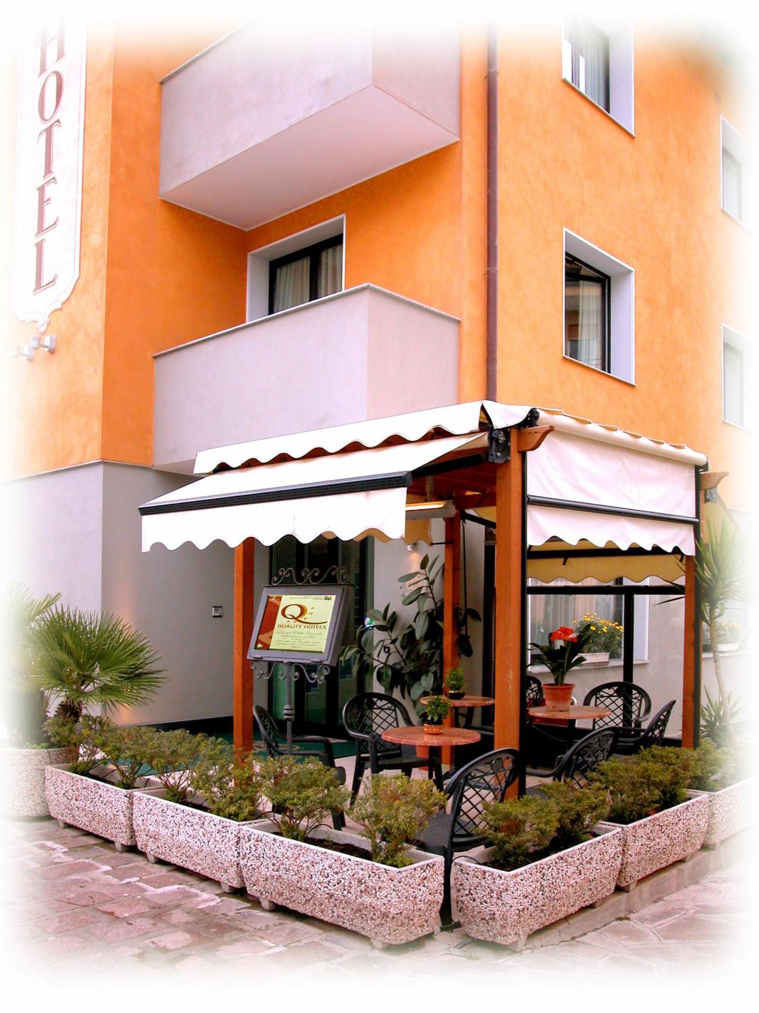 New Automatic Villa Daniela San Bartolomeo al Mare Kültér fotó