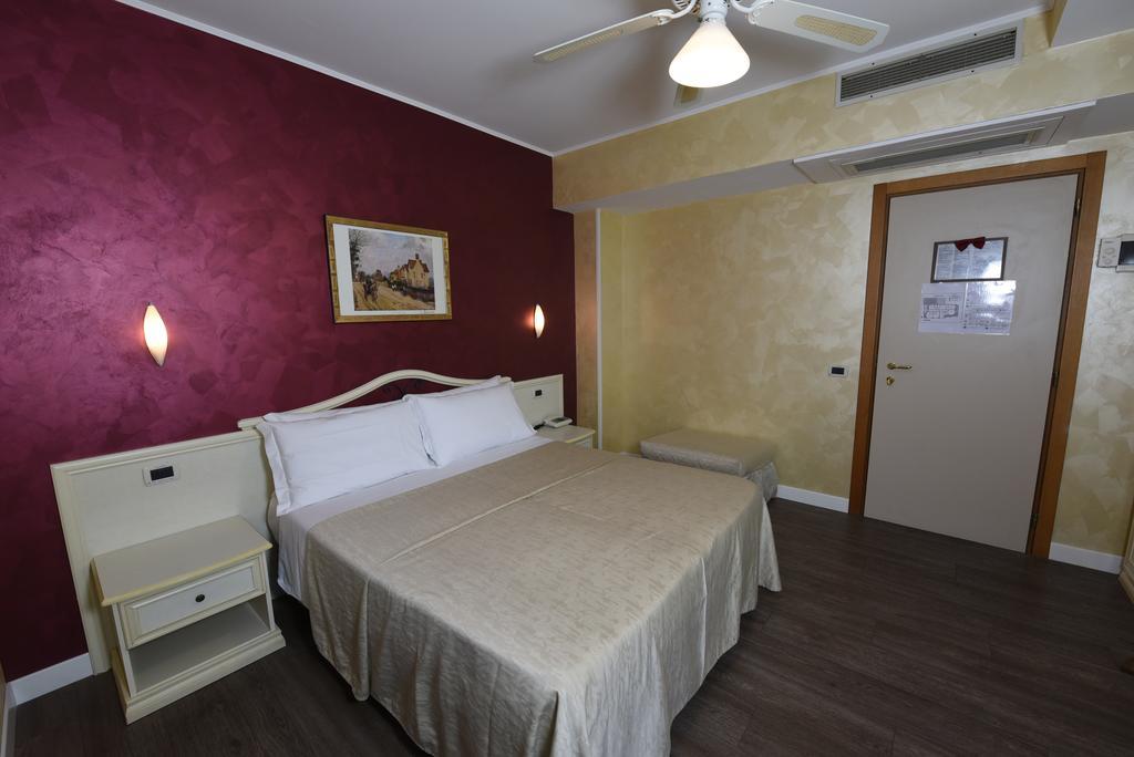 New Automatic Villa Daniela San Bartolomeo al Mare Kültér fotó