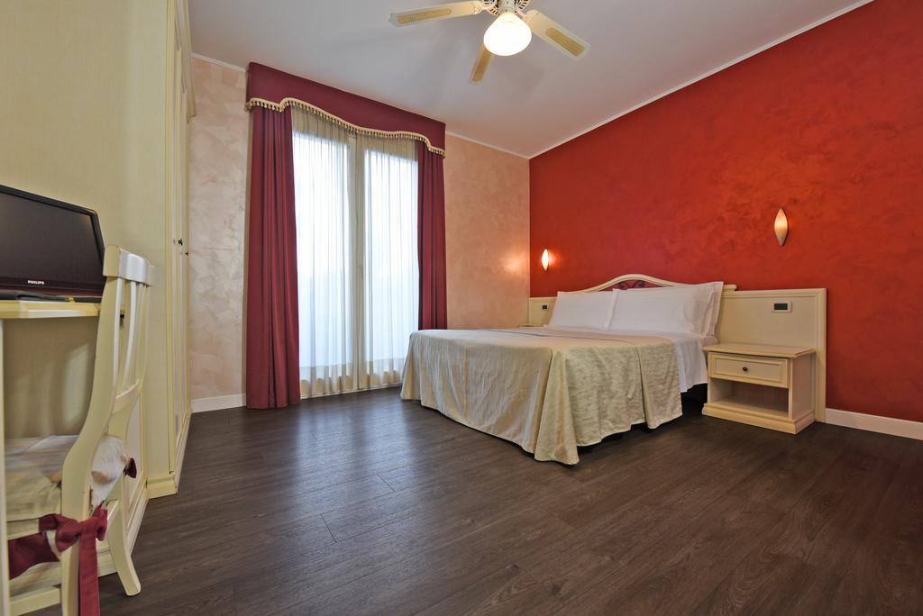 New Automatic Villa Daniela San Bartolomeo al Mare Kültér fotó